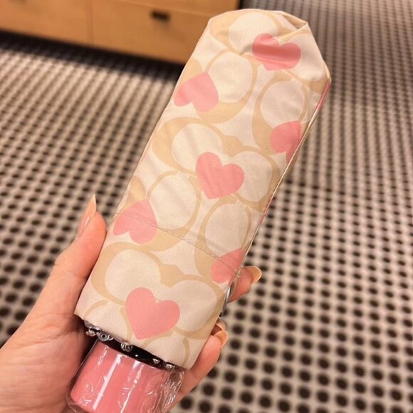 NWT - COACH Mini Umbrella In Signature Heart Print - Light Khaki Chalk Multi - Picture 1 of 8